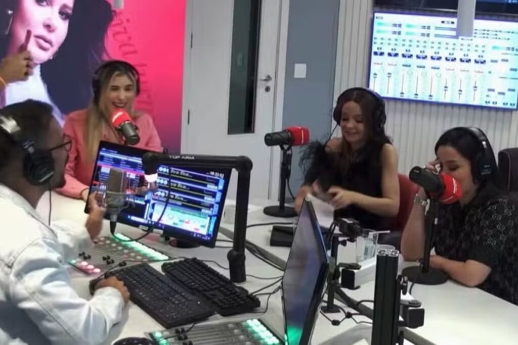 maraisa-se-irrita-e-briga-com-maiara-durante-entrevista-ao-vivo.-veja-video
