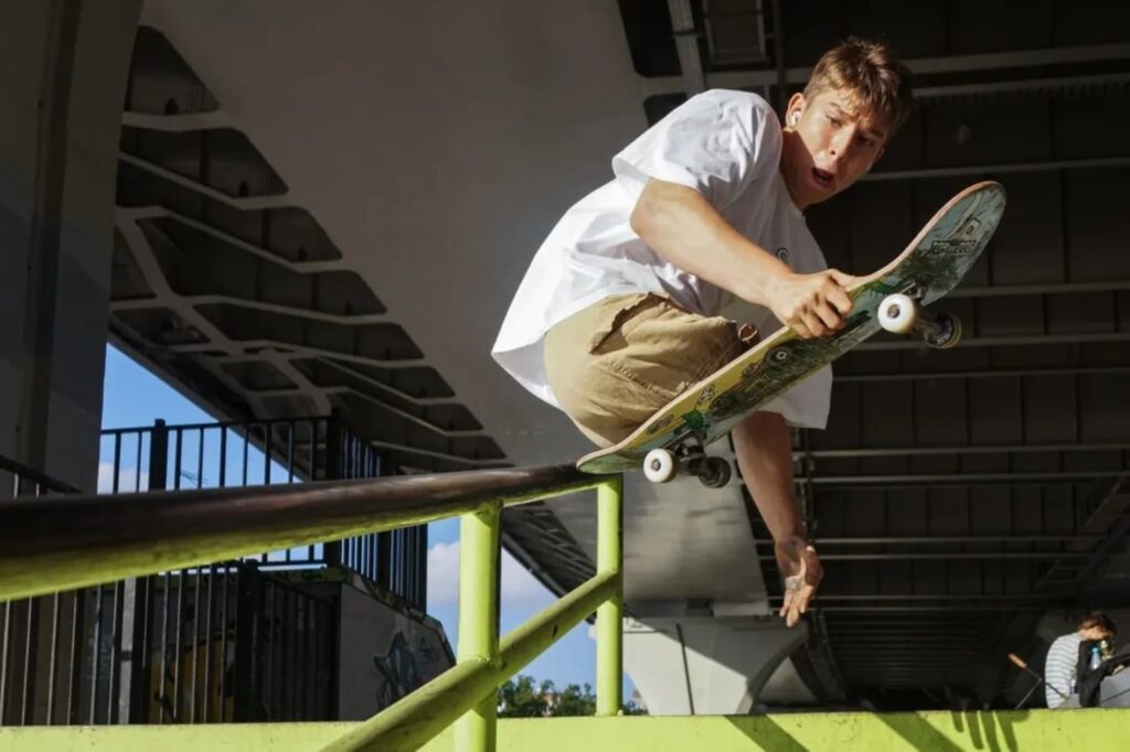 jovem-russo-sem-pernas-brilha-no-mundial-de-skate-adaptado