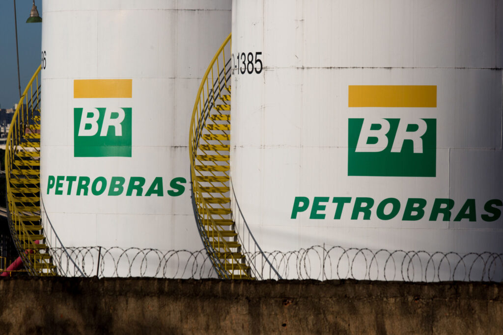 apos-critica-de-lula,-petrobras-anula-leilao-e-devolve-valores-do-gas