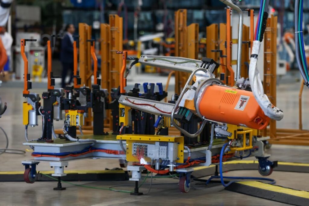 emplacamentos-de-veiculos-aumentam-37%-em-marco,-diz-fenabrave