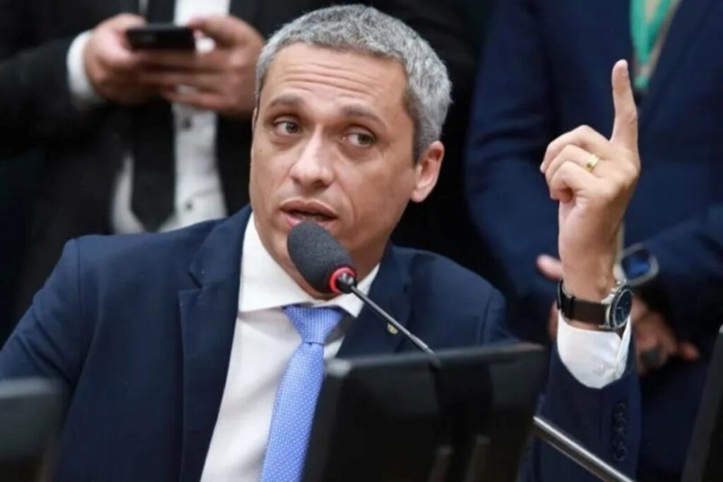 o-que-disse-desembargador-sobre-deputado-do-pl-que-chamou-gleisi-de-garota-de-programa