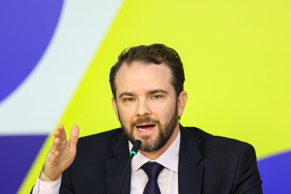 fazenda-anuncia-cooperacao-com-eua-para-combater-crime-organizado