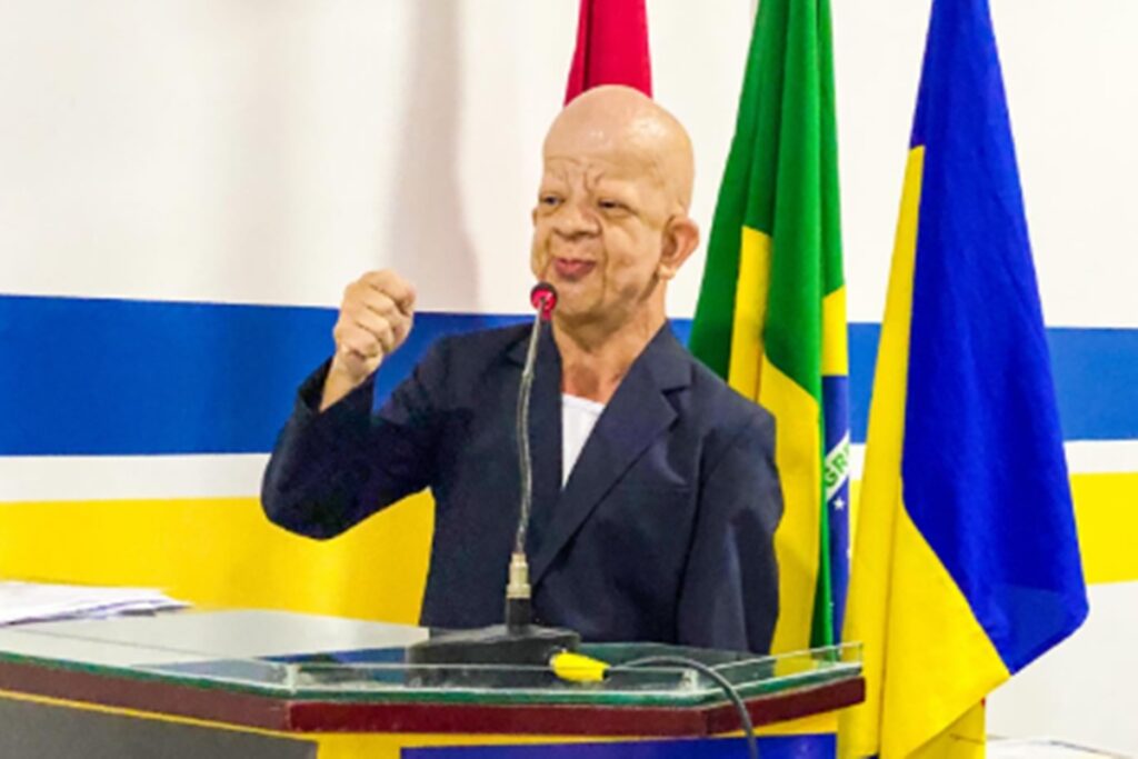 influencer-e-ator-porno-anuncia-pre-candidatura-a-deputado-pelo-pl