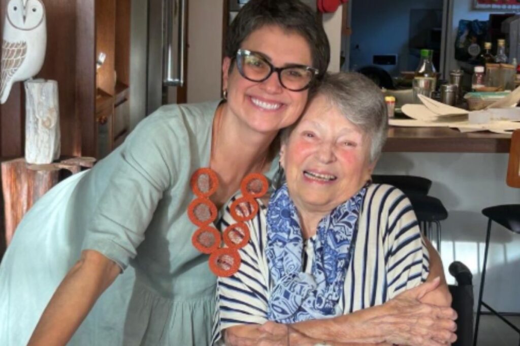 sandra-annenberg-homenageia-a-mae-e-emociona:-“me-ensinou-ser-mulher”