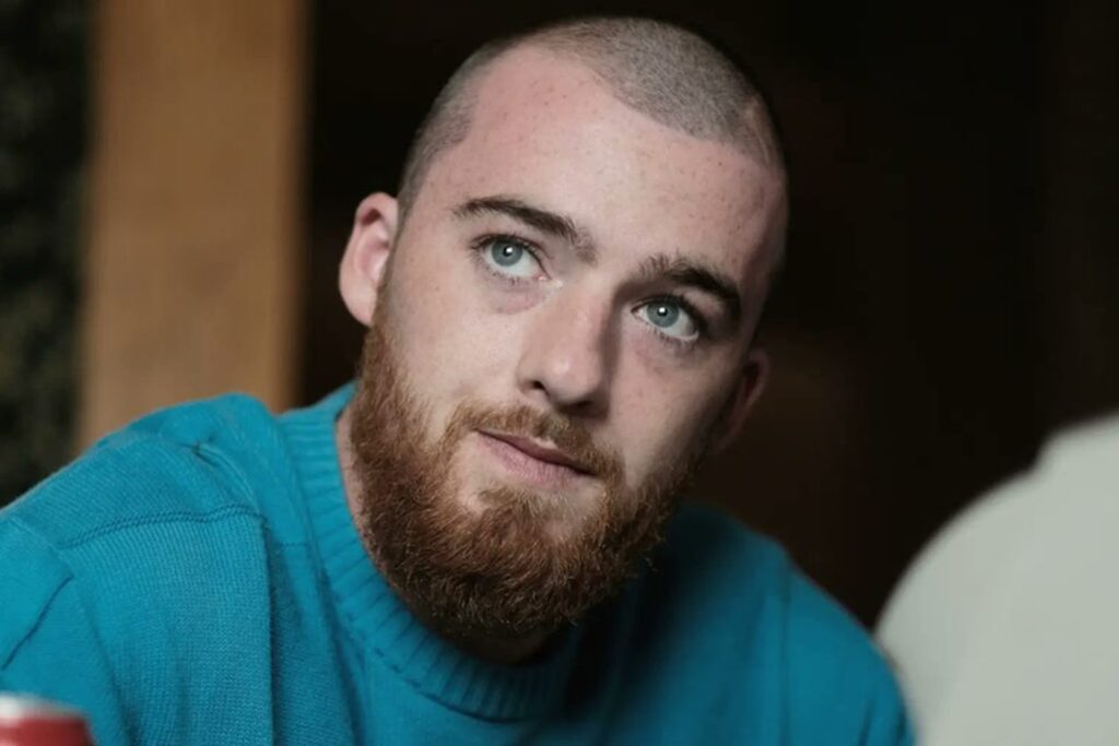 euphoria:-o-que-acontece-com-fezco,-personagem-de-angus-cloud