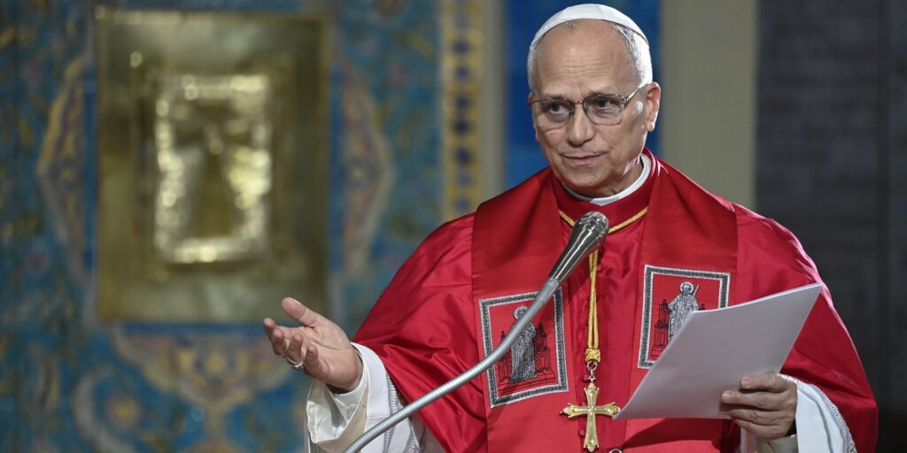 CNBB manifesta apoio ao Papa Leão XIV após críticas de Trump cnbb-manifesta-apoio-ao-papa-leao-xiv-apos-criticas-de-trump