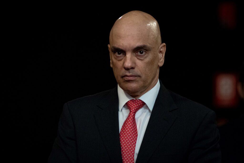 moraes-determina-oitivas-da-pf-contra-investigadas-por-financiar-o-8/1