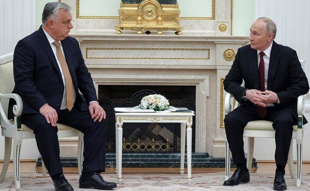 kremlin-reage-a-derrota-de-orban:-“respeitamos-a-escolha-da-hungria”