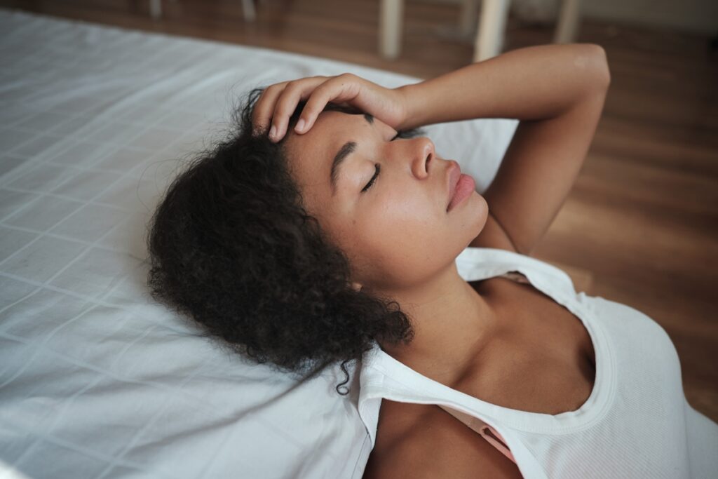 cansaco-persistente:-quando-o-problema-e-hormonal-e-nao-apenas-burnout