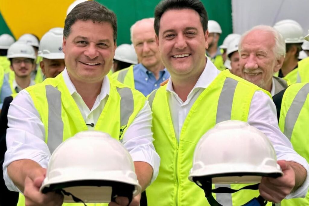 ratinho-jr.-surpreende-e-escolhe-sandro-alex-para-disputar-governo-do-pr