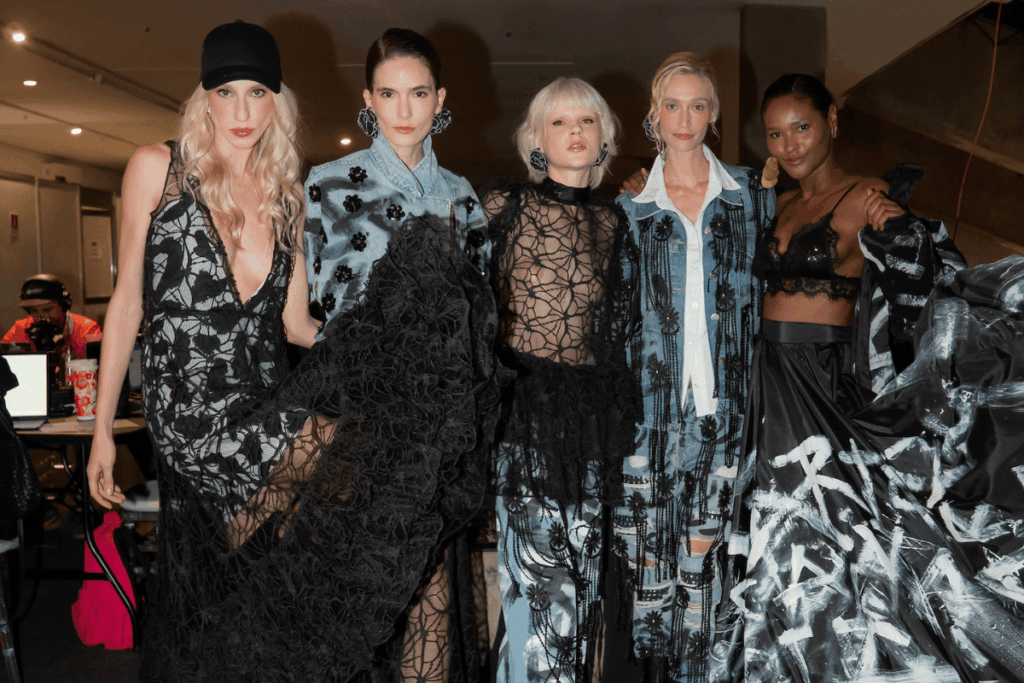 george-azevedo-destaca-brasilidades-no-metropoles-catwalk