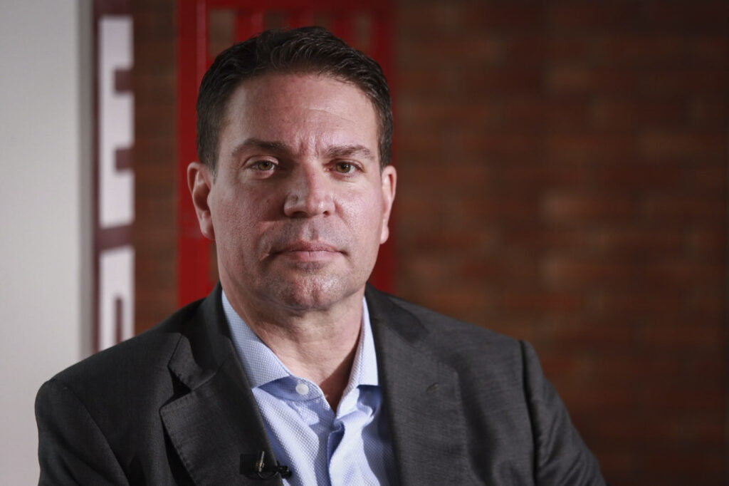 a-papudinha-aguarda-a-chegada-de-alexandre-ramagem