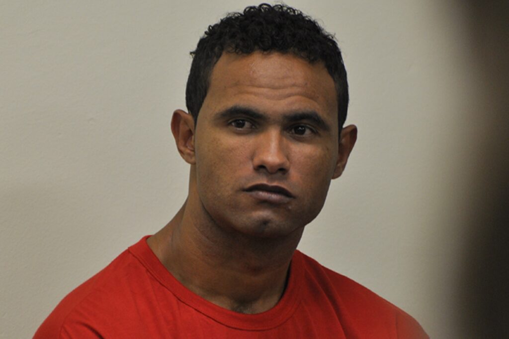 foragido,-goleiro-bruno-processa-facebook-e-tenta-“fugir”-de-audiencia