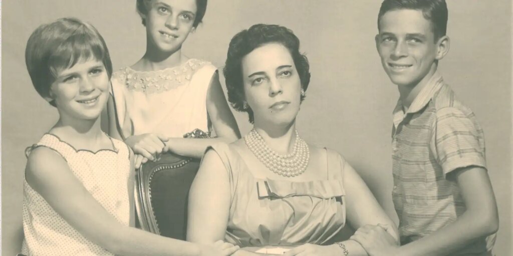 Zuzu Angel: quando a maternidade vira arma política contra a ditadura zuzu-angel:-quando-a-maternidade-vira-arma-politica-contra-a-ditadura