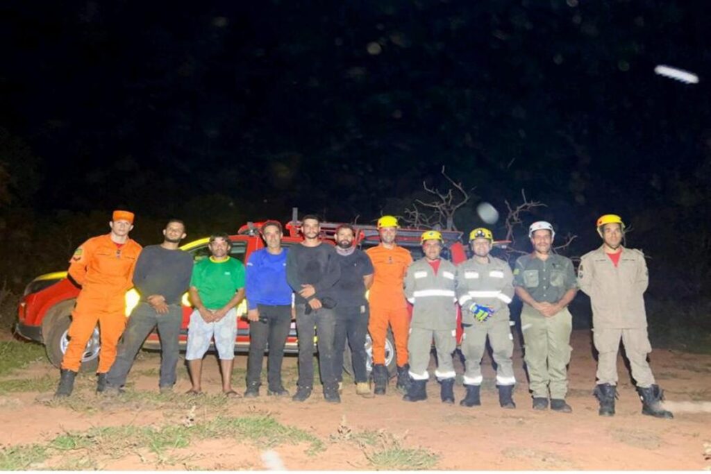 sem-saida:-homens-enfrentam-8-horas-de-tensao-presos-em-gruta-em-goias
