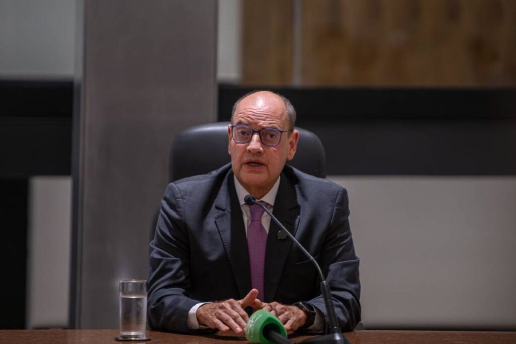 rj:-governador-restringe-licitacoes-e-determina-auditoria-em-contratos