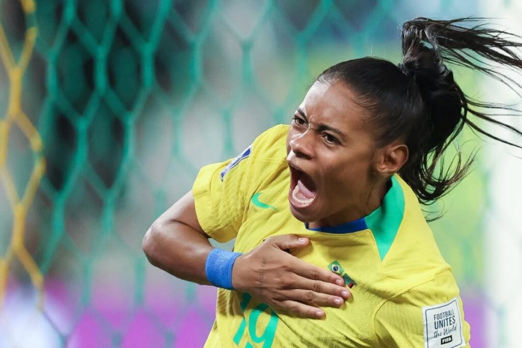 fifa-series:-brasil-atropela-zambia-por-6-x-1-e-segue-100%-no-torneio