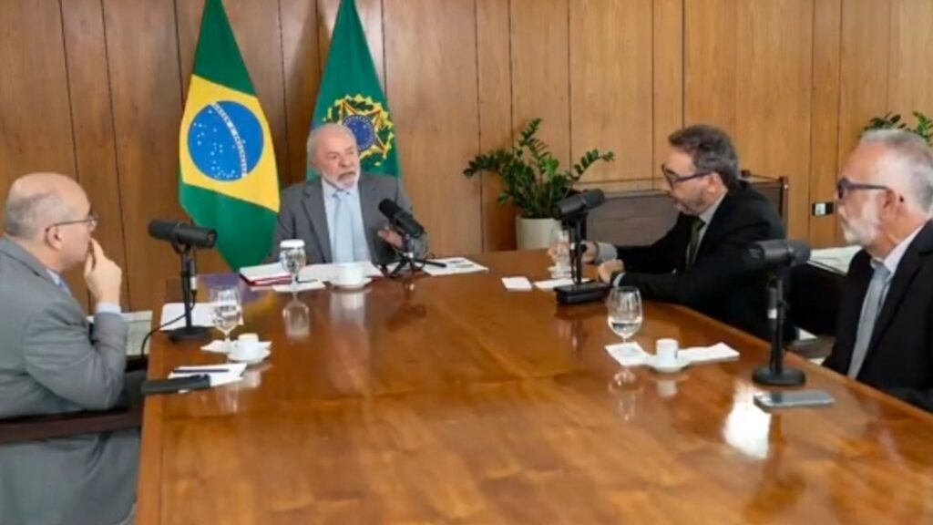 lula-a-imprensa:-“seja-livre,-mas-fale-a-verdade”