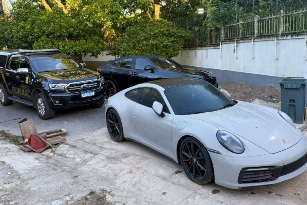 carroes,-armas-e-rolex:-o-que-foi-apreendido-em-operacao-que-prendeu-mc-ryan