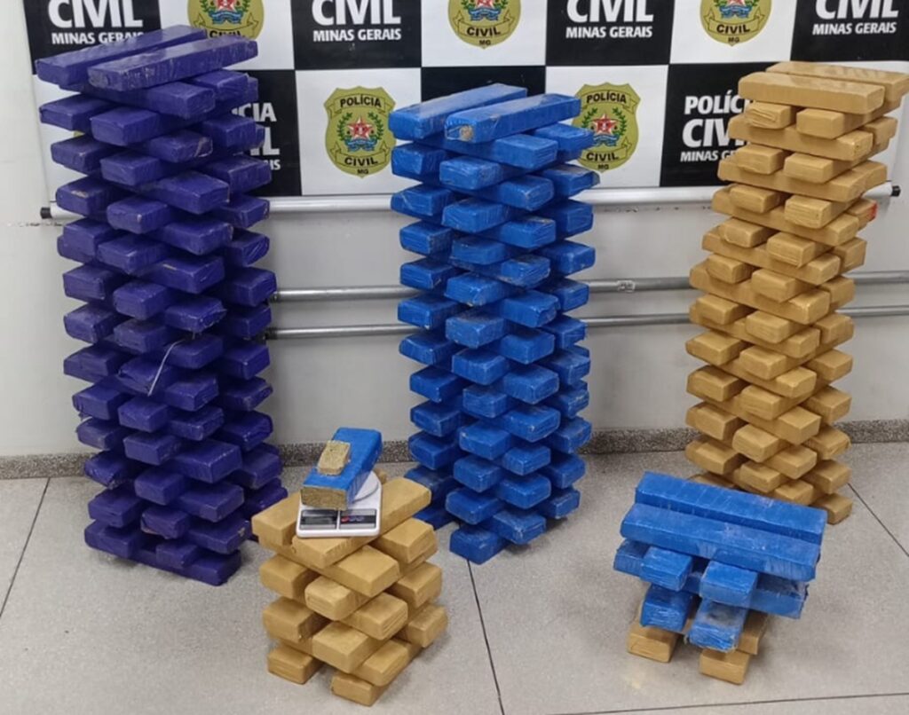 dupla-e-“pega-no-flagra”-com-200-kg-de-maconha-em-contagem