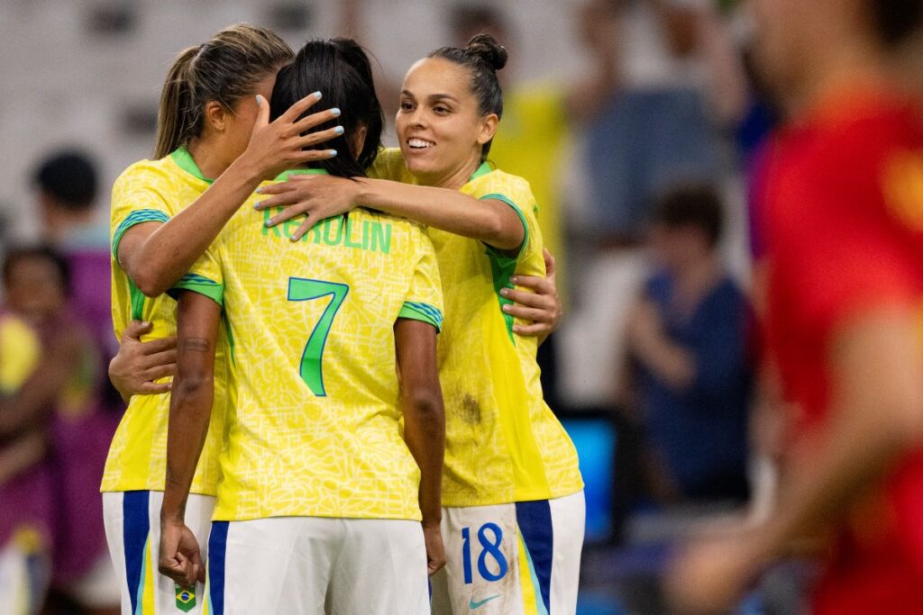 camara-aprova-isencao-do-iss-para-copa-do-mundo-feminina-no-brasil