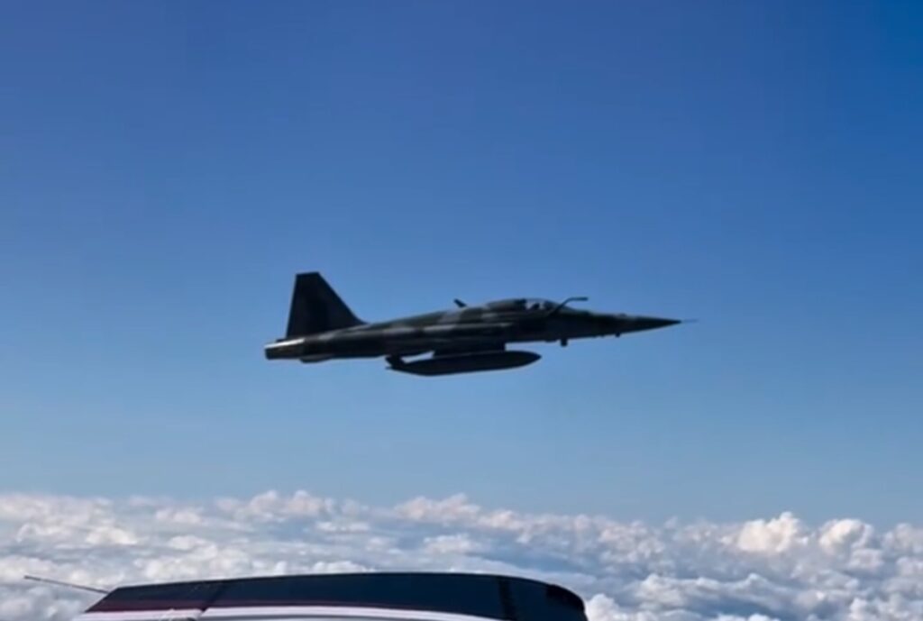 piloto-relata-como-foi-ser-interceptado-por-caca-da-fab-em-voo-no-rs