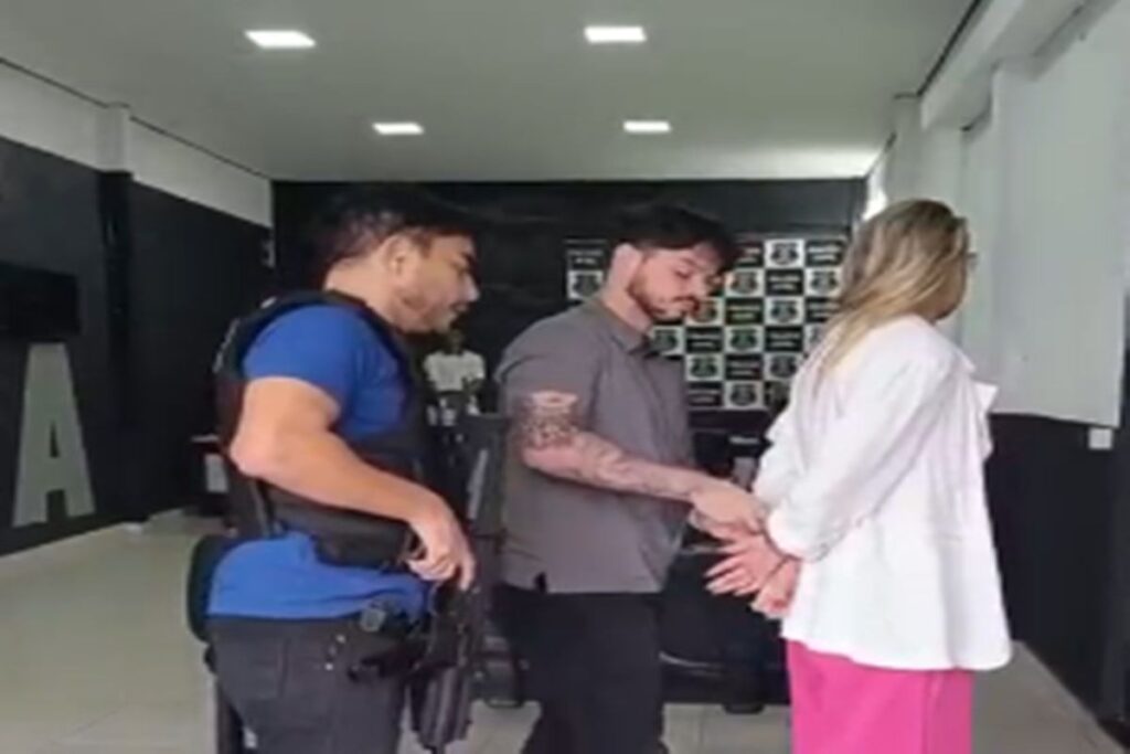 advogada-e-presa-dentro-de-escritorio-por-suposta-difamacao-a-delegado.-veja-video