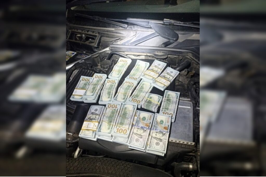 estrangeiros-sao-presos-com-200-mil-dolares-em-motor-de-carro-de-luxo-no-parana