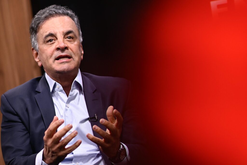 aecio-defende-gilmar-e-moraes-e-diz-que-relatorio-de-cpi-e-“fragil”