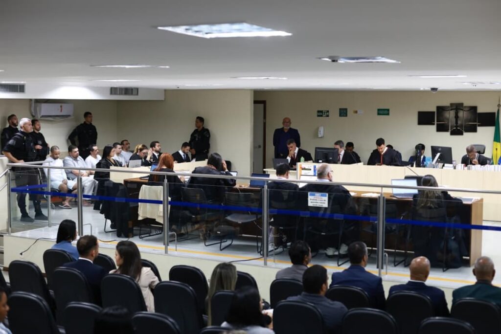 bate-boca-no-juri:-defesa-ataca-promotor-ao-citar-crime-da-113-sul