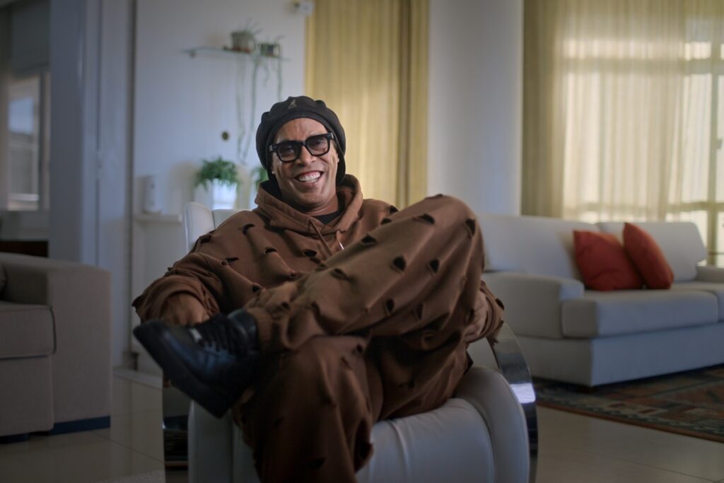 luxo,-controle-e-mais:-os-bastidores-de-um-dos-romances-de-ronaldinho