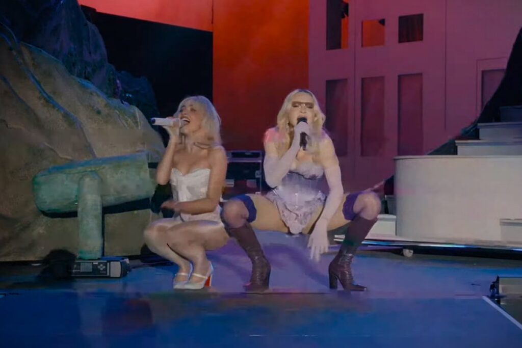 madonna-canta-musica-inedita-e-volta-aos-palcos-2-anos-apos-copacabana