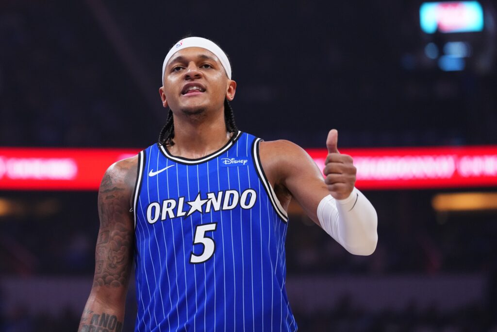 magic-e-suns-vencem-no-play-in-e-fecham-duelos-dos-playoffs-da-nba