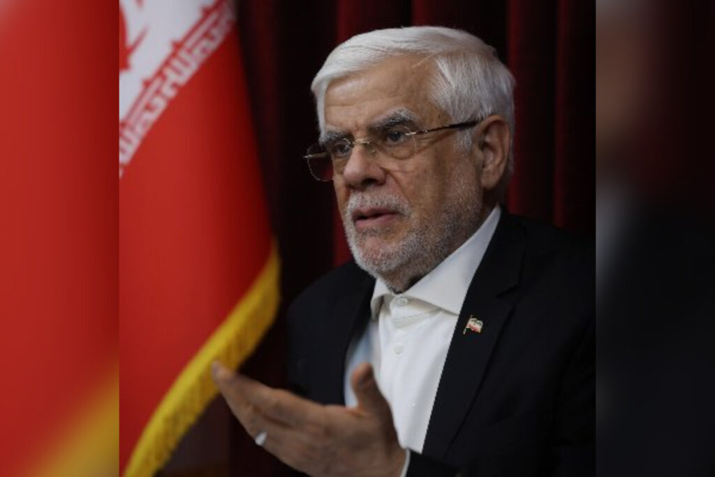 vice-do-ira-critica-politicas-de-trump:-“mistura-de-ilusao-e-retorica”