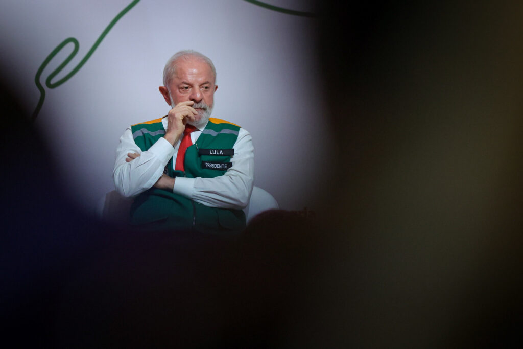 disputa-acirrada-com-flavio-bolsonaro-faz-lula-acelerar-ritmo-de-acoes