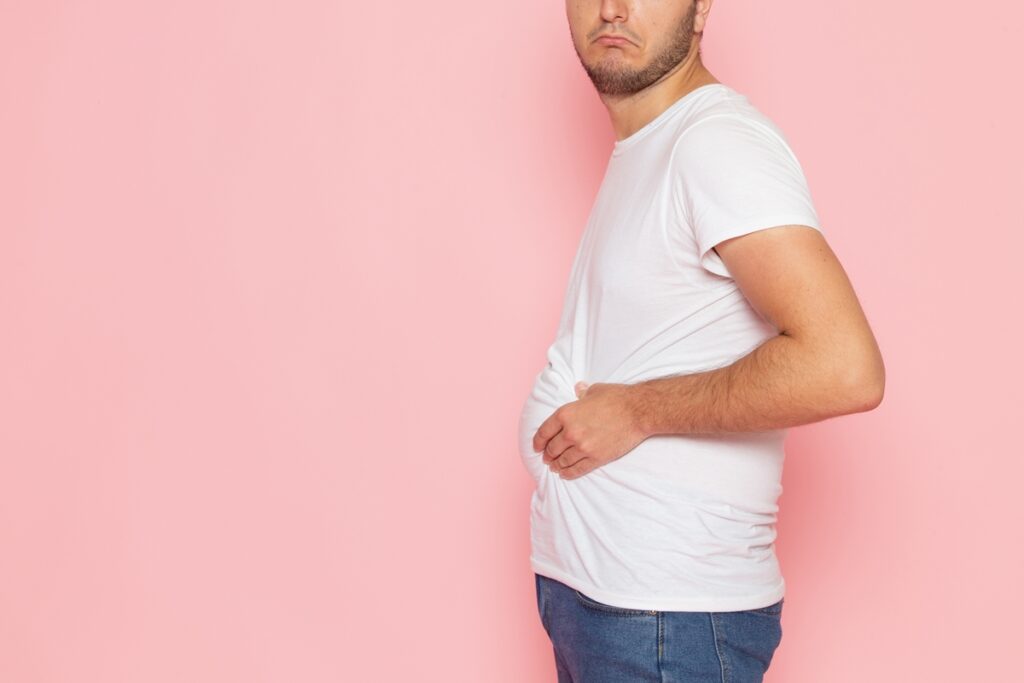 barriga-inchada:-os-viloes-da-dieta-e-os-habitos-que-geram-desconforto