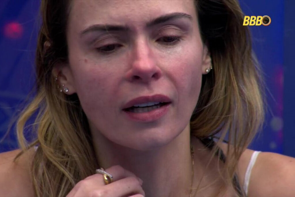 bbb26:-ana-paula-se-desespera-ao-ser-avisada-sobre-a-morte-do-pai