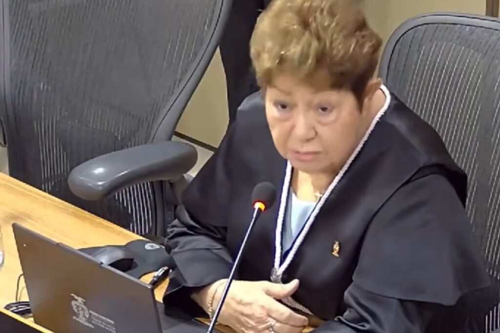 magistrada-que-associou-fim-dos-penduricalhos-a-escravidao-recebeu-r$-117,8-mil-em-marco