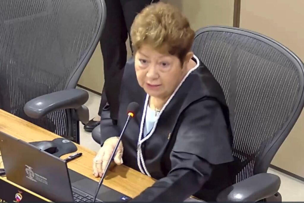 desembargadora-que-reclamou-de-corte-em-penduricalhos-tem-carro-de-r$-175-mil-pago-pelo-tribunal