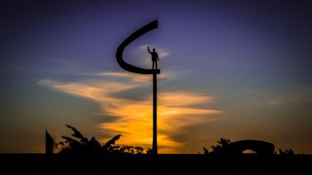 um-povo-que-nao-conhece-sua-historia-esta-fadado-a-repeti-la