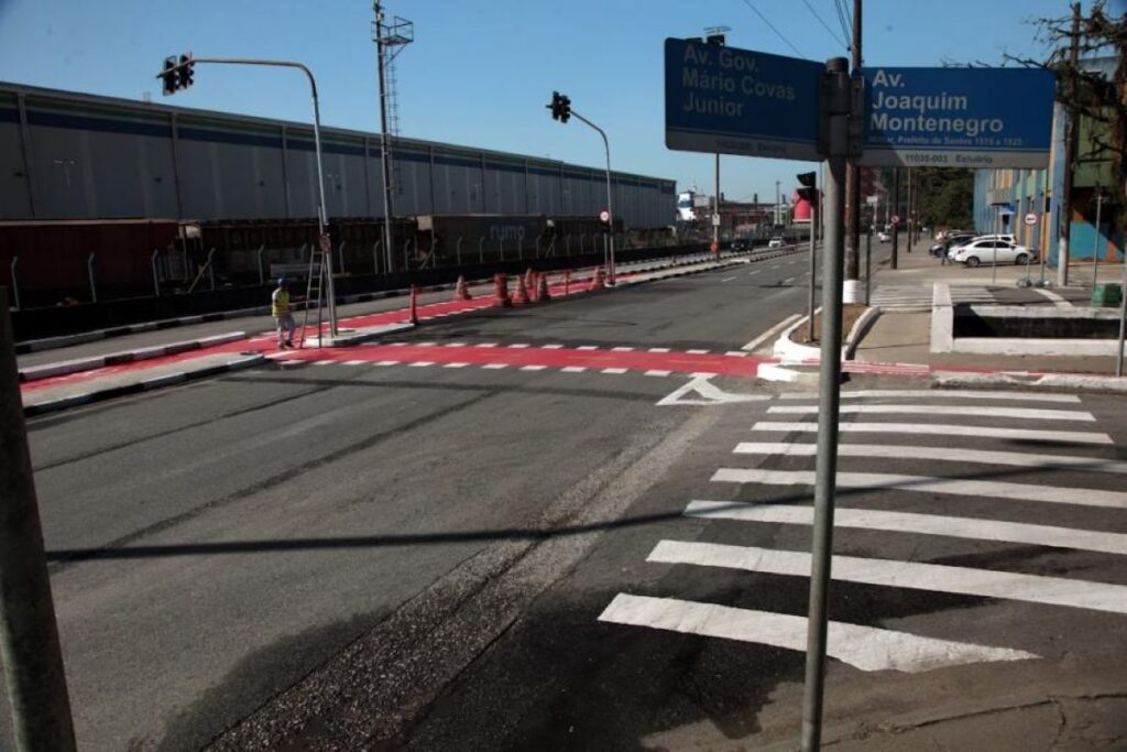 ciclista-e-atropelado-por-caminhao-e-morre-em-avenida-de-santos
