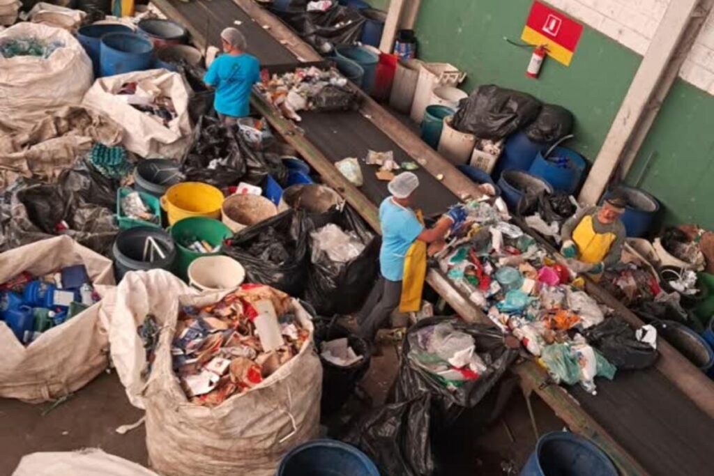 prefeitura-da-prazo-para-cooperativa-de-reciclagem-deixar-bairro-rico