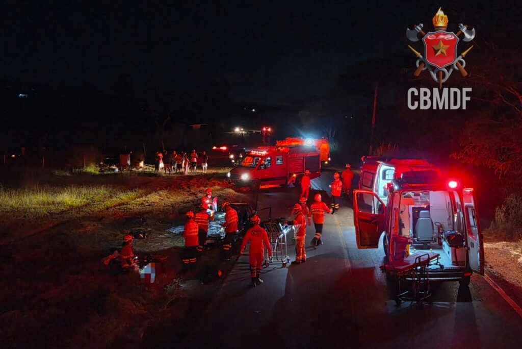 duas-pessoas-morrem-e-uma-fica-gravemente-ferida-apos-acidente-no-df