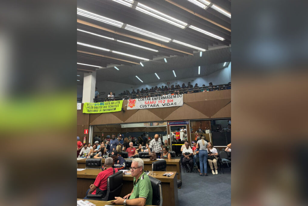 servidores-da-saude-protestam-contra-cortes-no-samu-em-belo-horizonte