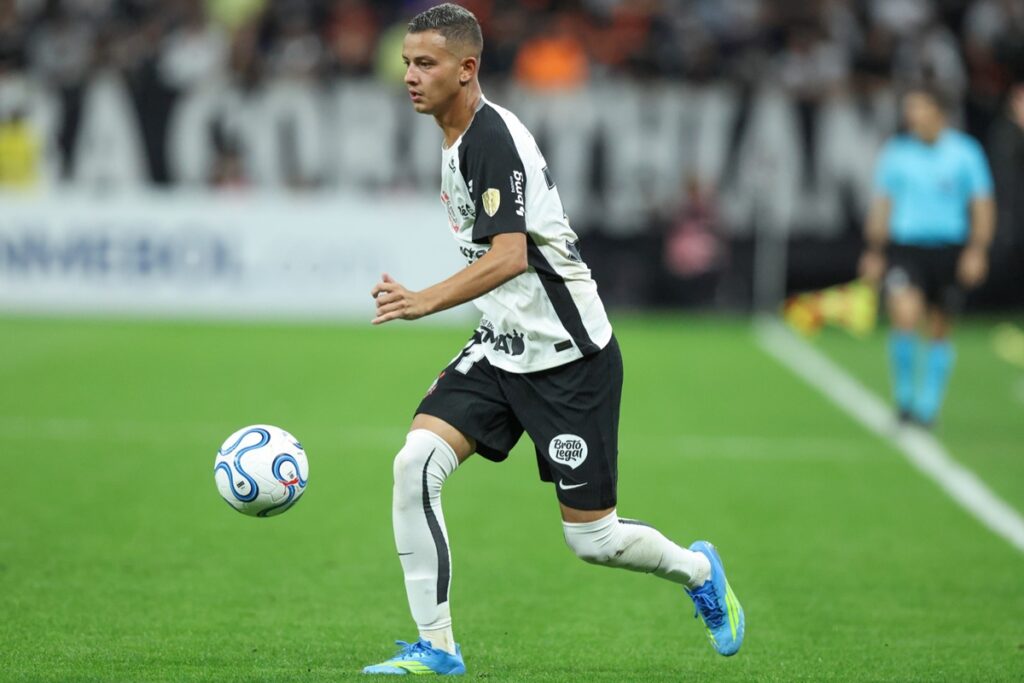 corinthians-comunica-lesao-ligamentar-de-atacante-titular;-confira