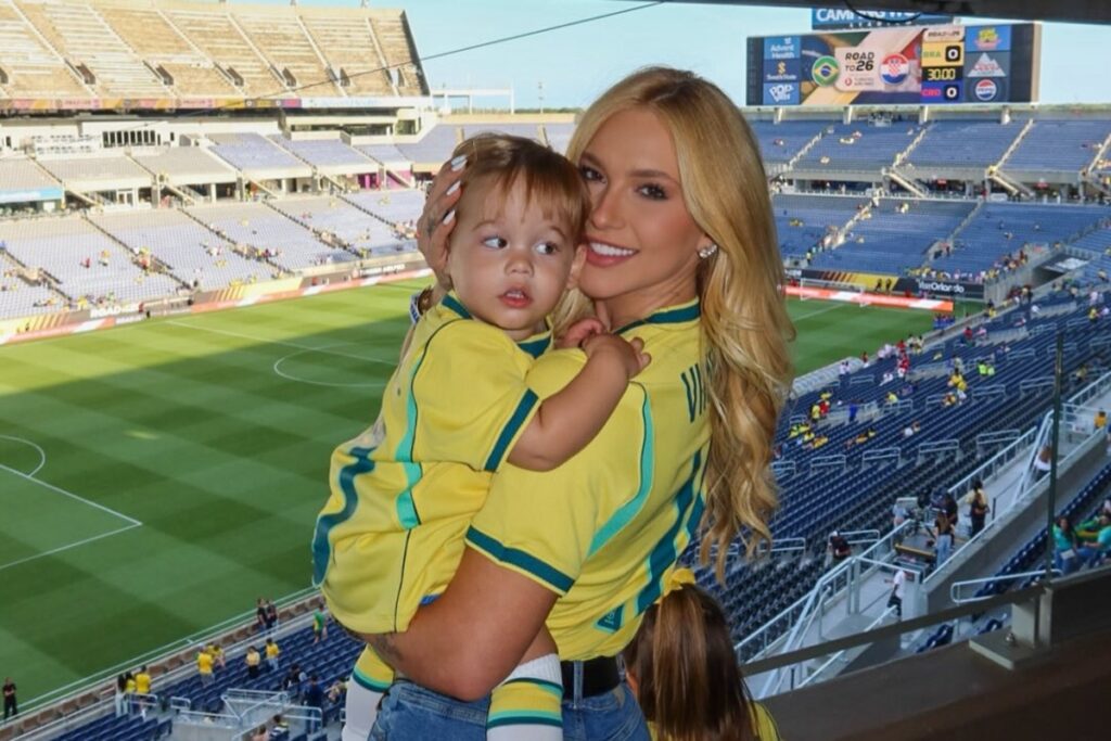 virginia-mostra-machucado-do-filho-na-testa-apos-voltar-da-escola.-veja