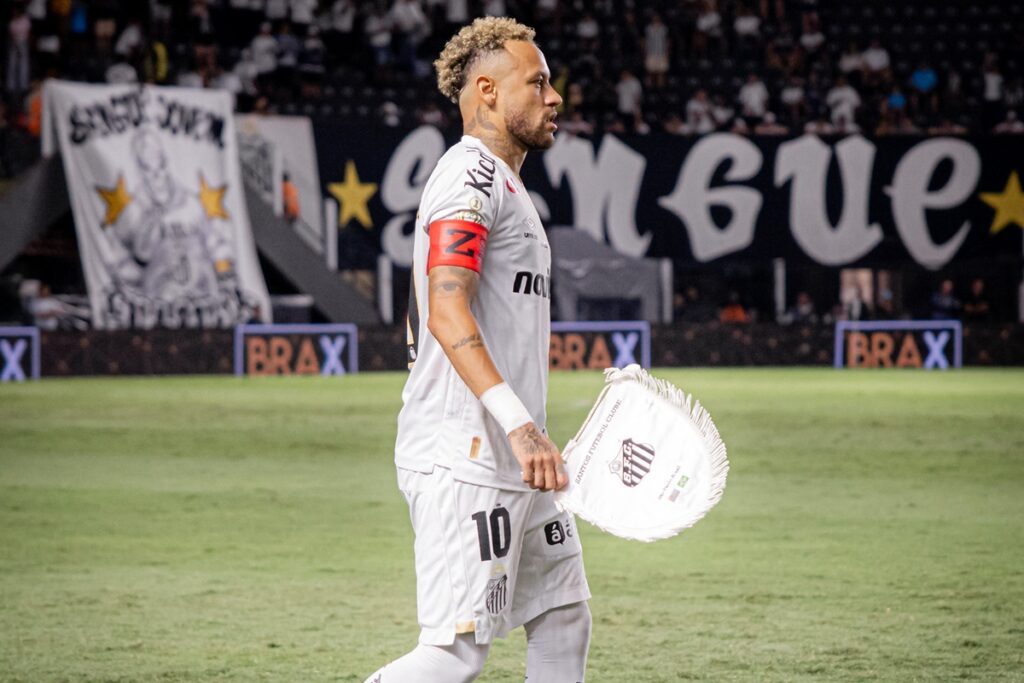 cuca-confirma-ausencia-de-neymar-em-jogo-contra-o-bahia-no-brasileirao