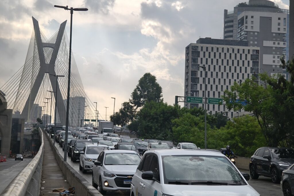 transito-paulistano-tem-marco-mais-sangrento-de-serie-historica