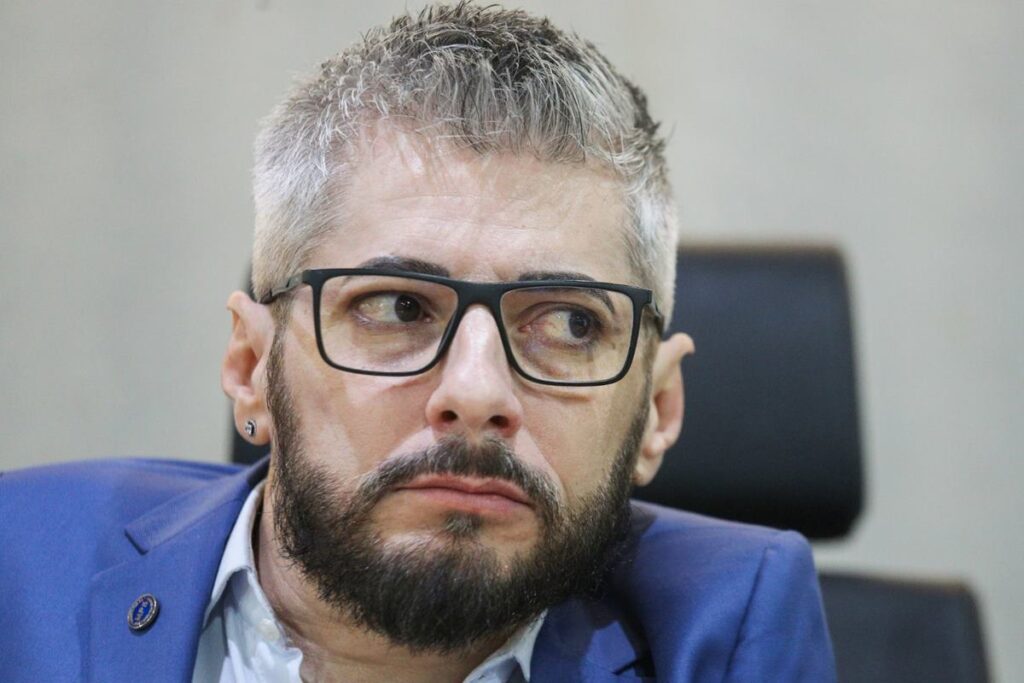 inss:-pgr-e-contra-revogar-prisao-domiciliar-de-ex-no-2-da-previdencia