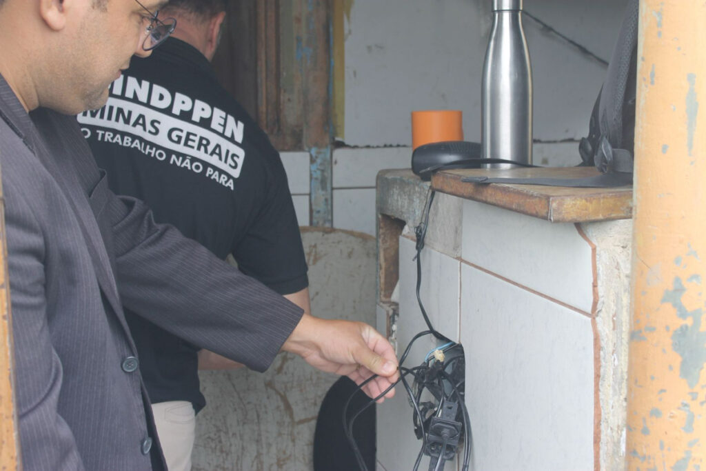 sob-pressao:-51-policiais-penais-de-mg-tentaram-suicidio-em-5-anos